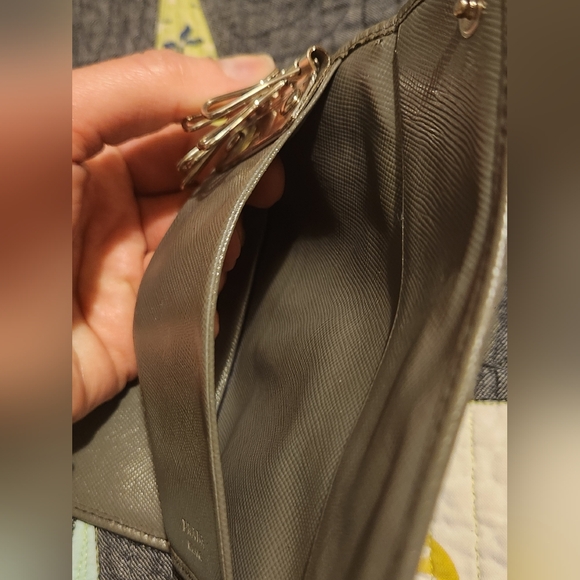 Prada Key Case Saffiano Leather Embossed 6 Keyed Case - Picture 9 of 15